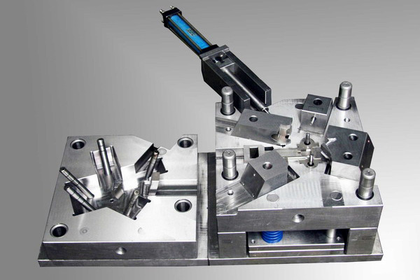 28圈加拿大铝业：优质模具离不开环保的高耐磨7075-t651铝板