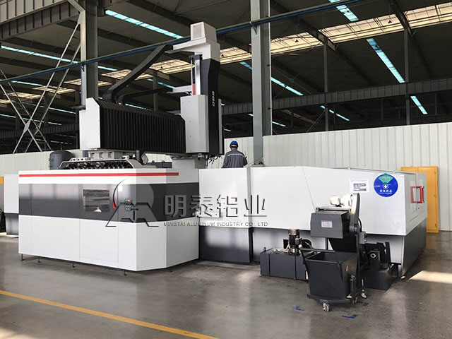 郑州交通新材料设备先进，拿下7956万元合同单