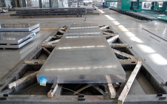 「铝板厂家」模具铝板采用哪种合金？